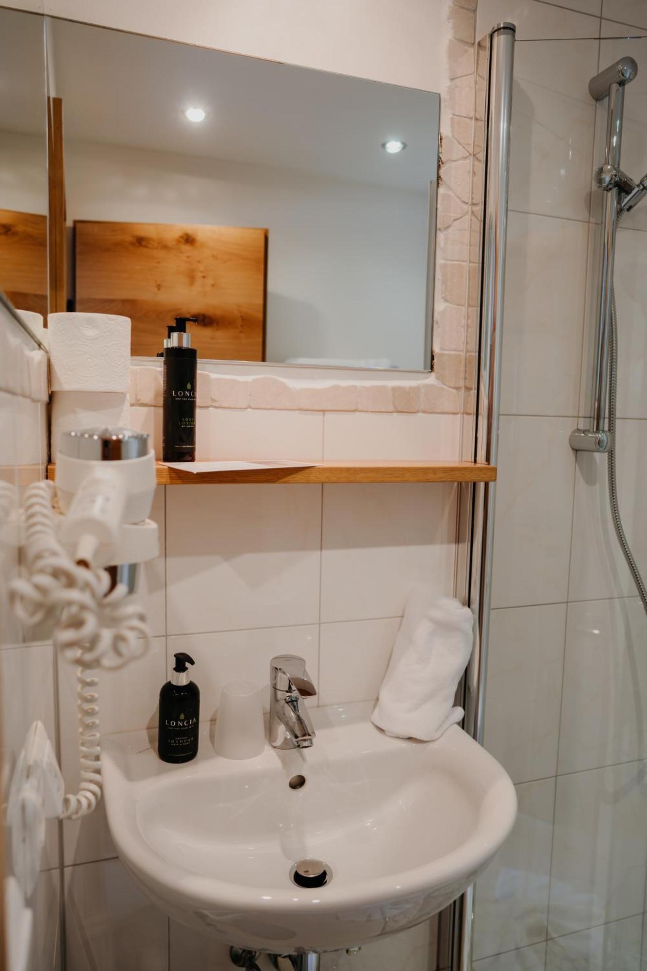 Bierhotel Loncium & Privatbrauerei Hotel 3*